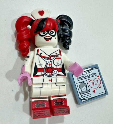 Lego harley quinn nurse - harley,