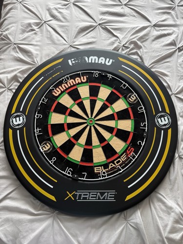 Winmau adult dartboard - , and