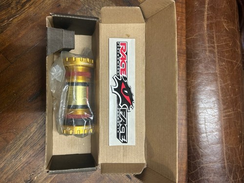 Brand new race face type - new,