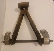 SAAB CLASSIC 900 LEFT FRONT UPPER WISHBONE ARM. TURBO RESTORATION? 