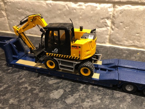 Diecast wheeled excavator - 1:50,