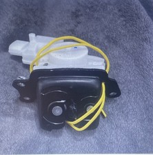 TOYOTA COROLLA TAILGATE BOOT LOCK Estate  18-24