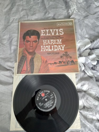 Elvis presley harem - presley,