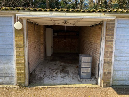 Garage rent purley - in,