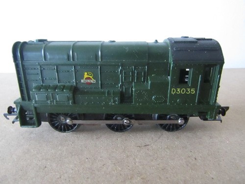Tri ang shunter locomotive - ,