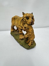 Academy Resin Tiger Carrying