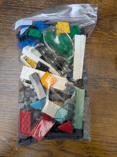 Bag loose lego bricks - x, of