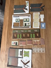 SuperQuick Card Building Kit  OO Gauge - Incomplete Set Selling As Spares