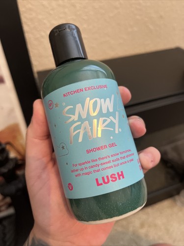 Lush cosmetics snow fairy - lush,