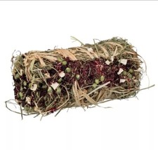 Trixie Hay Bale with Beetroot
