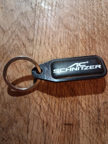 Schnitzer vintage keyring - ac,