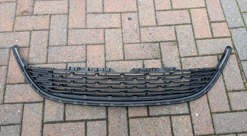 Genuine front bumper lower - front,