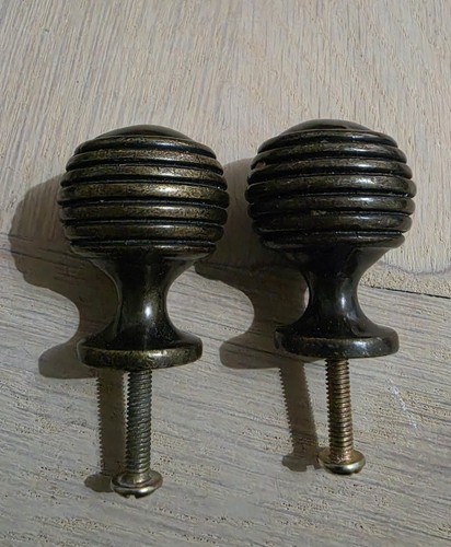 Brass beehive drawer pull - x,
