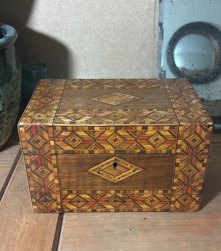 Vintage wooden jewellery box - vintage,