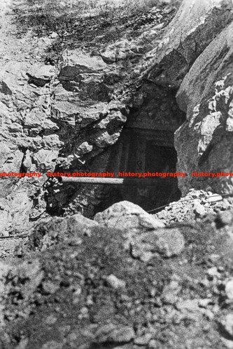 F028838 gun bunker - gun, in