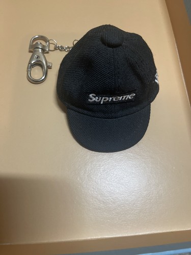 Supreme new era keychain rare - era,