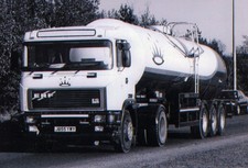 B/W PHOTO: MILK MARQUE ERF 10 ARTIC MILK TANKER - J855 YWY