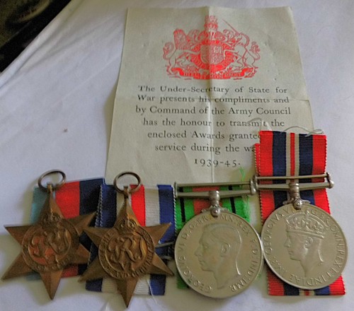Ww2 group medals boxed - medals,