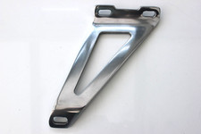 Aluminium exhaust hanger