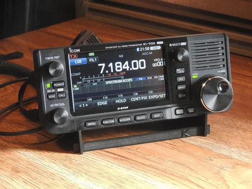 IC-705 very portable table