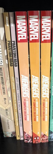 Marvel avengers bendis the - by,