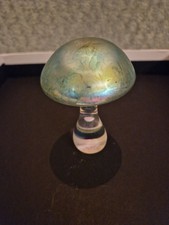 Heron Glass Medium Green Mushroom.  10cm