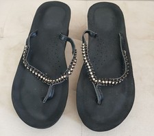 Bnwot Black foam wedge toe