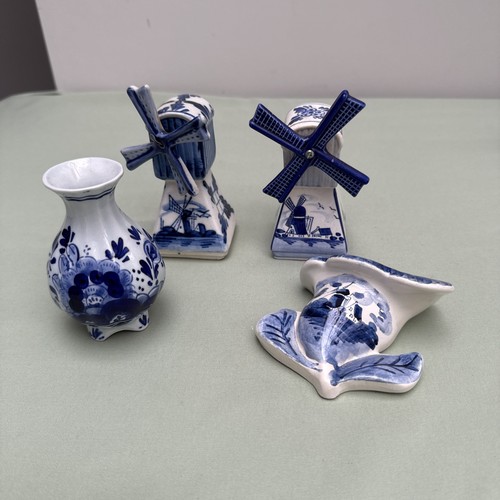 Small collection delft - a, of