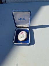 A VINTAGE 1960s AYNSLEY