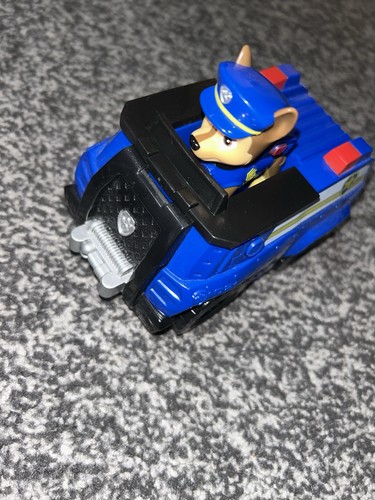 Paw patrol chases - paw,