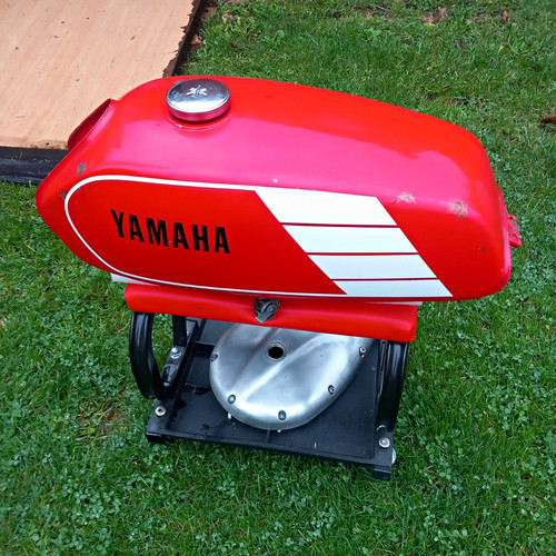 1970s yamaha fs1e - yamaha, tank