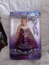 Disney Store Classic Doll Princess Rapunzel Holiday Special Edition 2021 BNIB