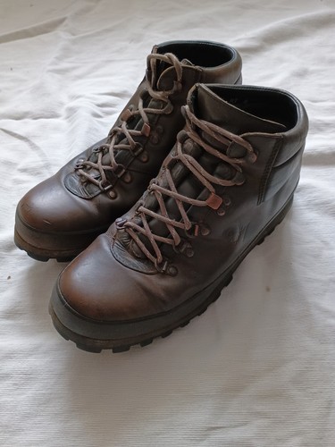 Brasher boots size - size, 8