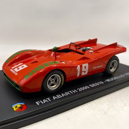 Fiat abarth 2000 - 1:24,