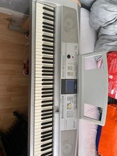 piano keyboard