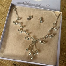 John Richard’s Jewellery Set silver colour Necklace & Earrings. Elegant 