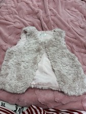 H&M rose pink faux fur gilet