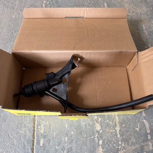 Clutch master cylinder with - clutch,