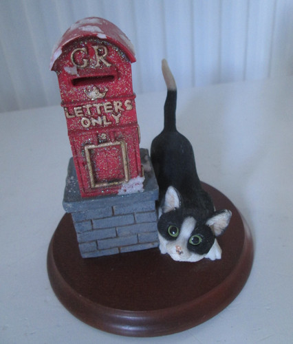 Leonardo black and white - white, cat