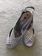 LADIES PAVERS SILVER SLINGBACK EVENING SHOES SIZE 5 (EU38).