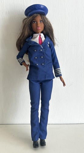 Barbie airline pilot doll - barbie,