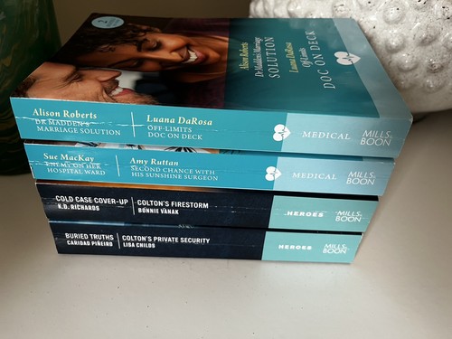 Mills boon in - mills, 2-in-1