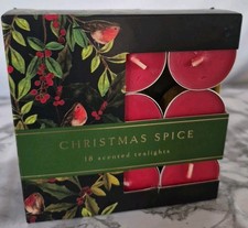 Beautifully Boxed 18 Christmas