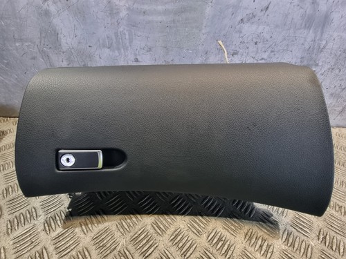 Mercedes e300 glove box - e300,