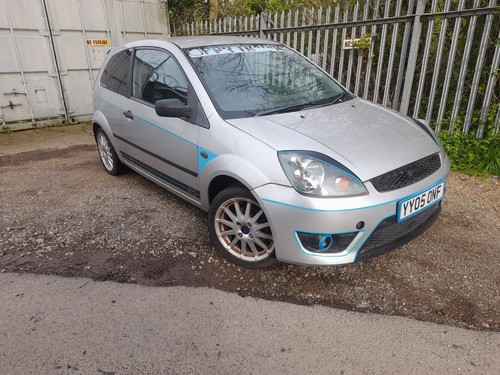 Ford fiesta mk6 zetec silver - ford,