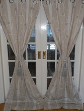 LOVELY LAURA ASHLEY CREAM /