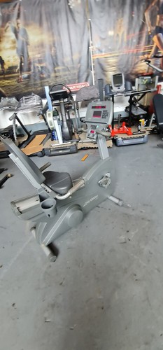 Life fitness 95ri recumbent - fitness,