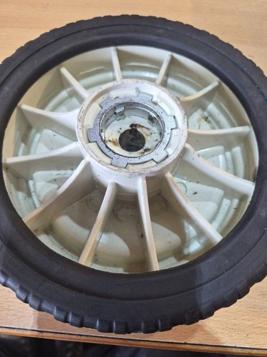 Genuine kaaz rear wheel - genuine,