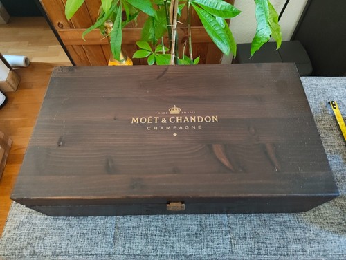 Vintage wood crates - crates, moet