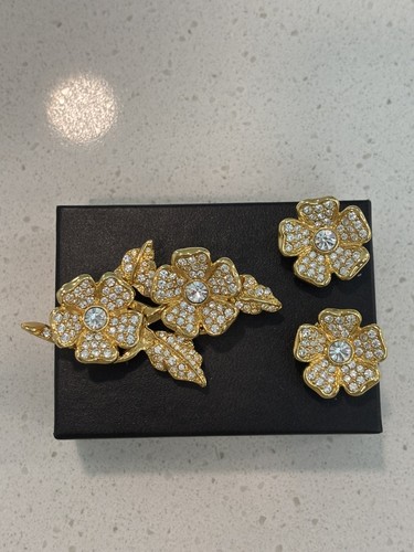 Joan rivers crystal - crystal, flower